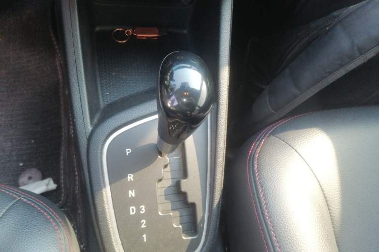 Used Hyundai Verna (older generation) 2017 1.4L Automatic YueXiang Edition China V-standard