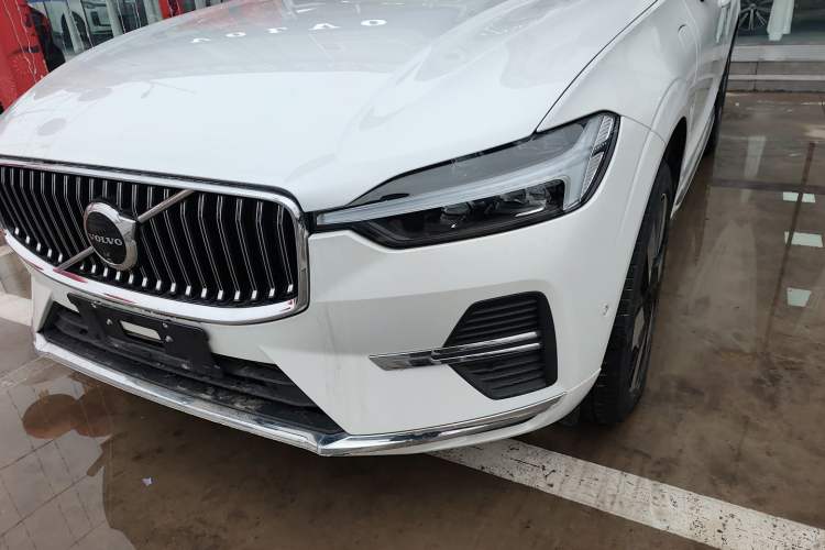 Used Volvo XC60 New Energy 2025 Plug-in Hybrid Long-Range All-Wheel Drive Smart Luxury Edition