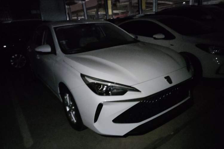 Used Roewe i5 2023 1.5L CVT Luxury Edition