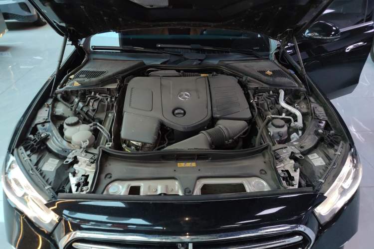 Used Mercedes-Benz E-Class 2024 Refresh E 300 L Stylish Edition
