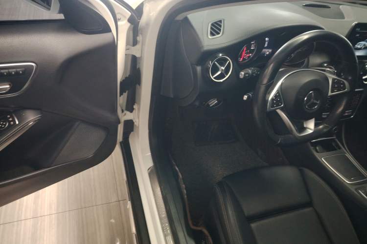 Used Mercedes-Benz GLA 2019 GLA 200 Fashion Model