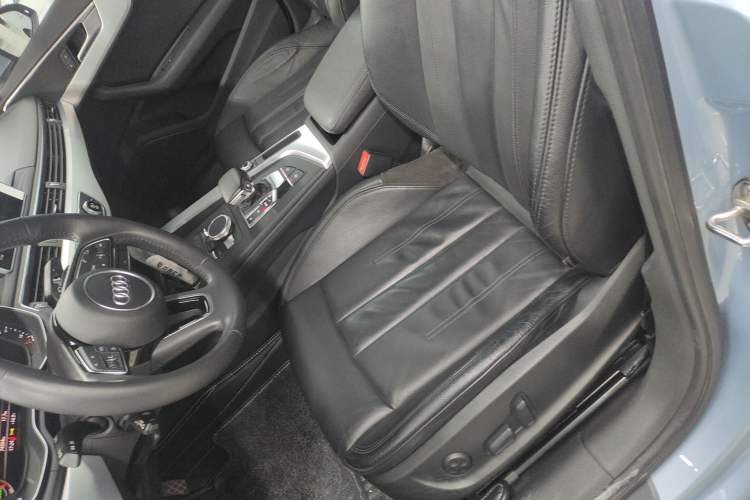 Used Audi A4L 2018 30th Anniversary Edition 40 TFSI Fashion Model