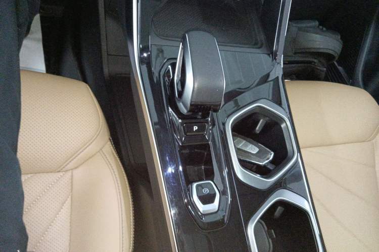 Used Geely Auto FX11 2023 1.5TD DCT Prestige Edition