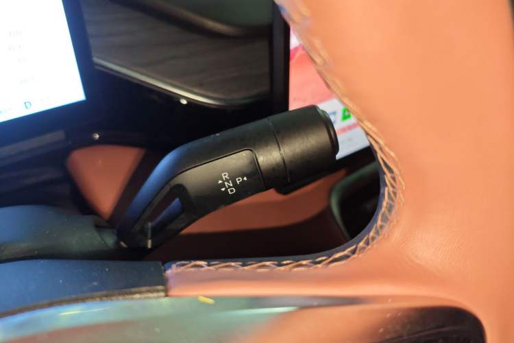 Used  L6 2025 EM-i 140km Starship Edition
