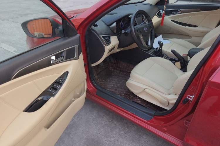 Used Changan Eado 2016 1.6L Manual Fashion Edition
