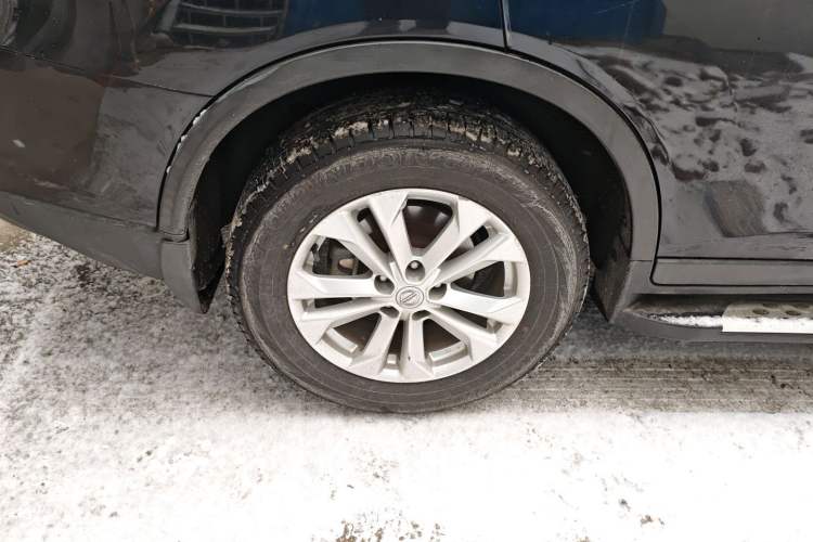 Used Nissan X-Trail 2015 2.0L CVT Comfort MAX Edition 2WD
