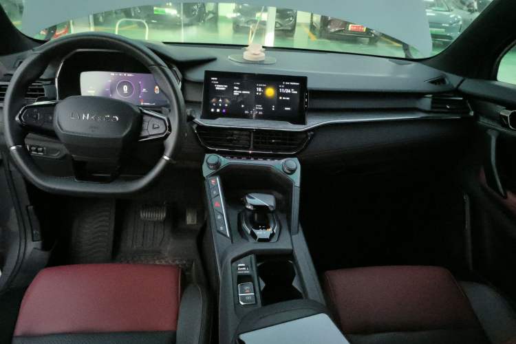 Used Lynk & Co 06 2020 1.5T JinPro model
