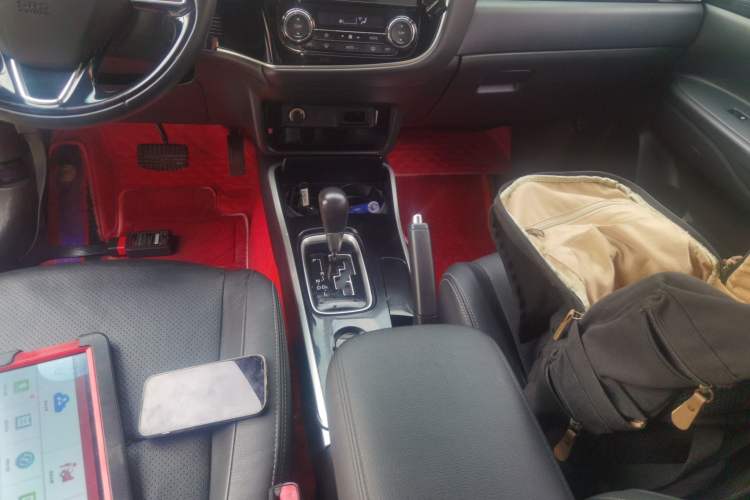 Used Mitsubishi Outlander 2018 2.0L Two-Wheel Drive Glory Edition 5 Seats
