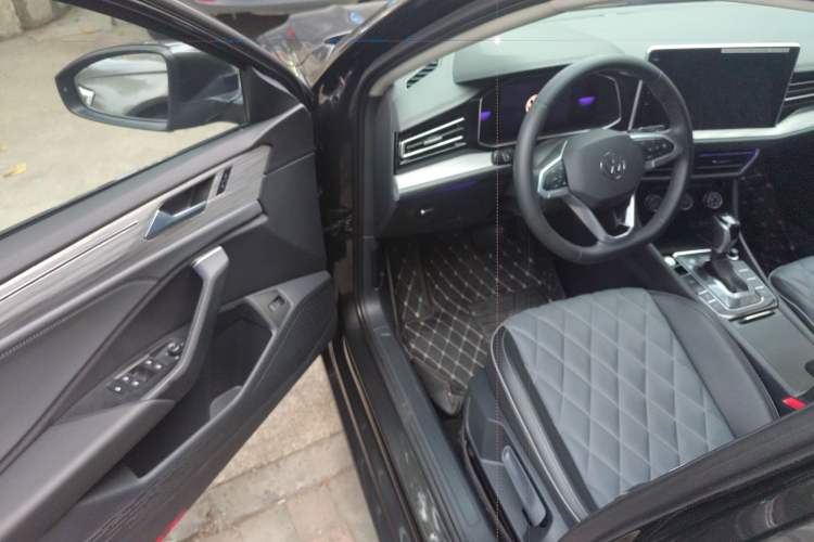 Used Volkswagen Sagitar 2024 300TSI DSG Excellence Edition
