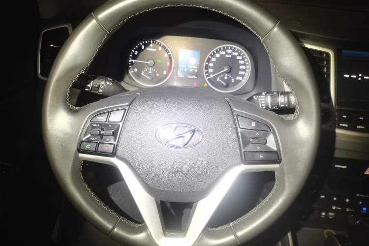Used Hyundai Tucson 2015 1.6T Dual-Clutch Two-Wheel-Drive Leading Model