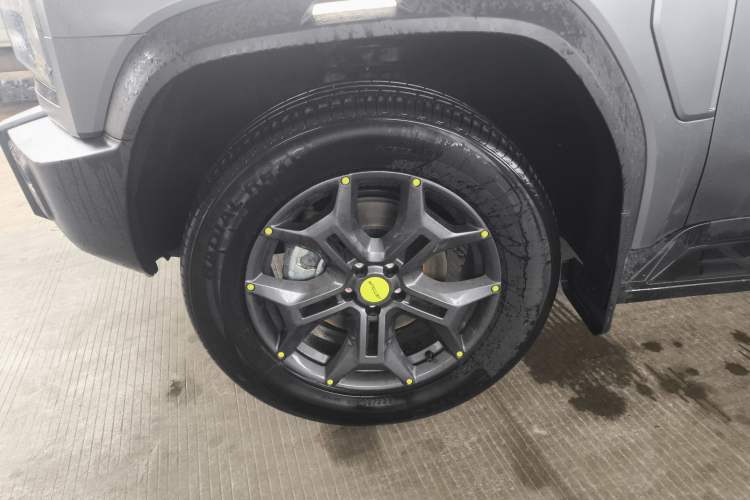 Used Jetour Traveler 2023 2.0T All-Wheel-Drive CrossPRO
