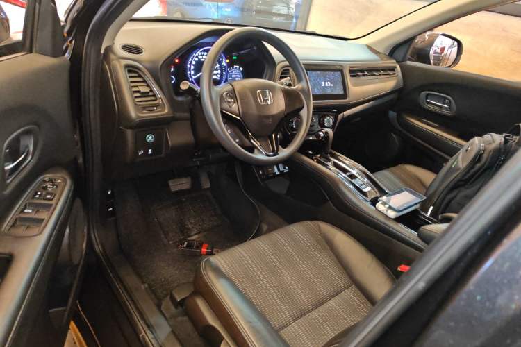 Used Honda Vezel 2015 1.8L CVT 2WD Elite Model