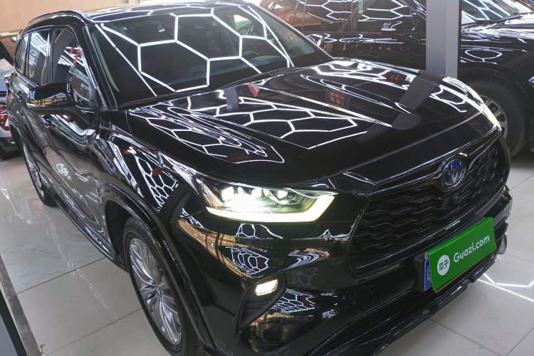 Used Toyota Highlander 2022 Dual-Engine 2.5L Four-Wheel Drive Prestige Version 7 Seats