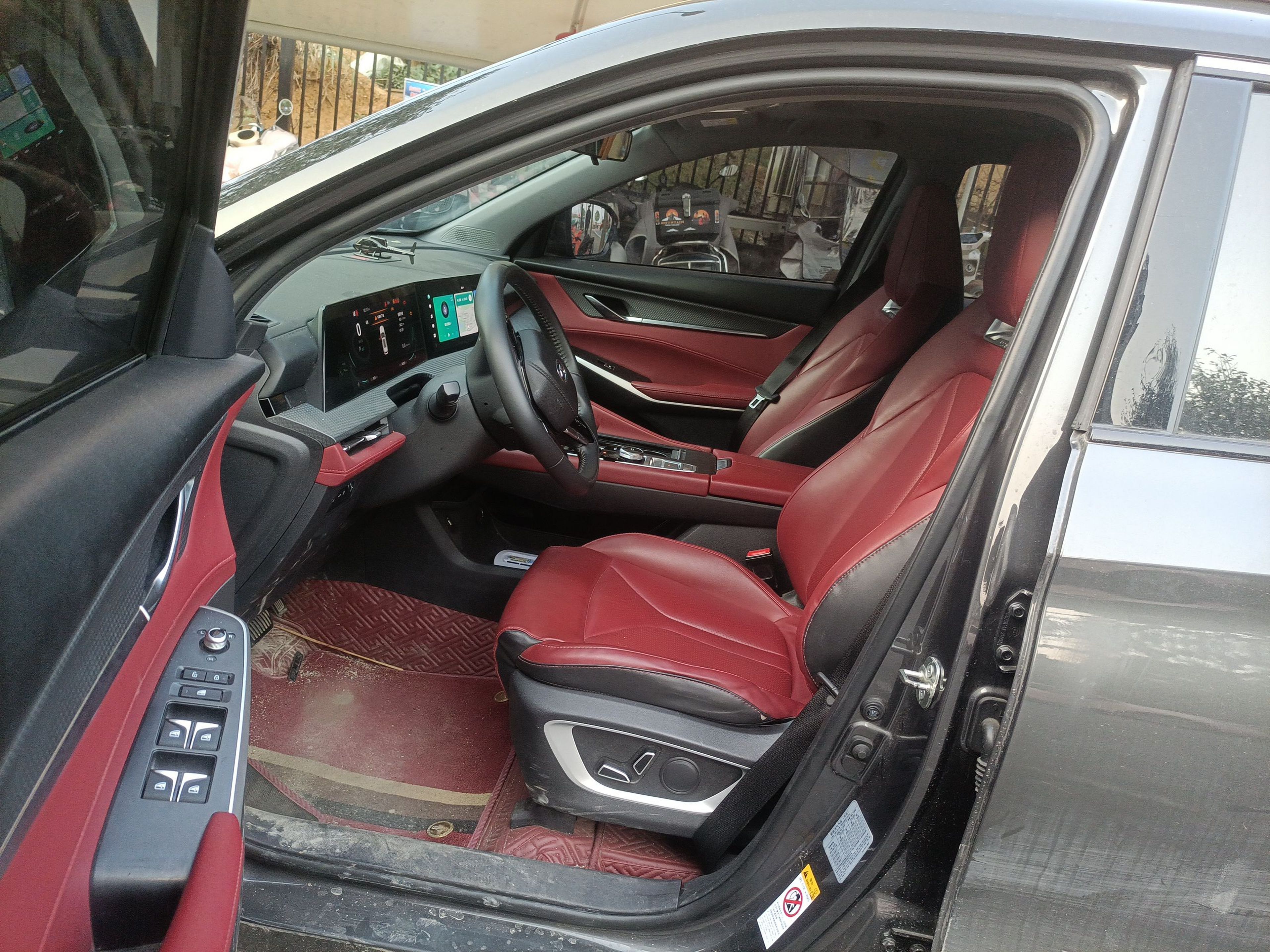 Переднее сиденье в автомобиле