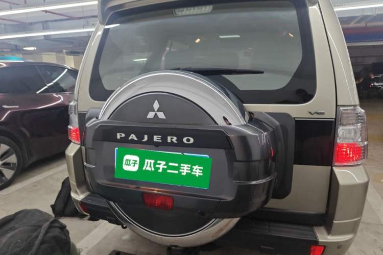 Used Mitsubishi Pajero 2016 3.0L Automatic Standard Version China V Standard
