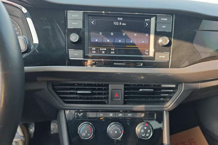 Used Volkswagen Bora 2019 Revised Version 1.5L Automatic Comfort Edition China VI Standard