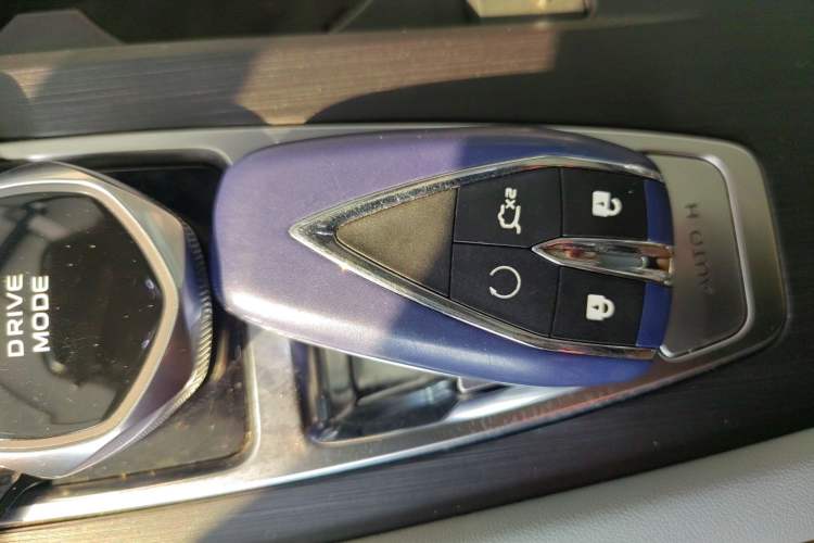 Used Changan CS75 PLUS 2024 3rd Generation Champion Edition 2.0T Intelligent Drive Performance Model