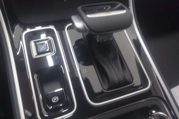 Used Geely Auto Emgrand 2026 Model 5th Generation 1.5L CVT Luxury Edition
