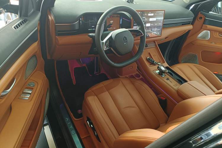 Used Hima AITO M7 2024 1.5T Intelligent Driving Rear-Drive Pro Version 6 Seats
