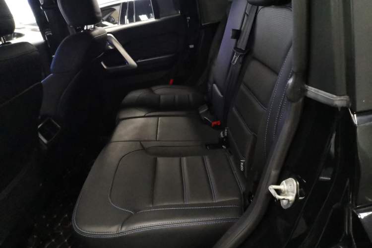 Used Beijing Auto BJ40 2019 2.3T Automatic Four-Wheel Drive Urban Hunter Edition Premium Model China VI Emission Standard
