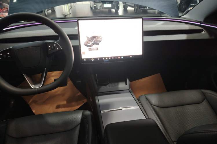 Used Tesla Model 3 2023 Long-Range All-Wheel-Drive Version
