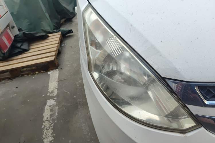 Used Wuling Rongguang V 2016 1.5L Standard Version
