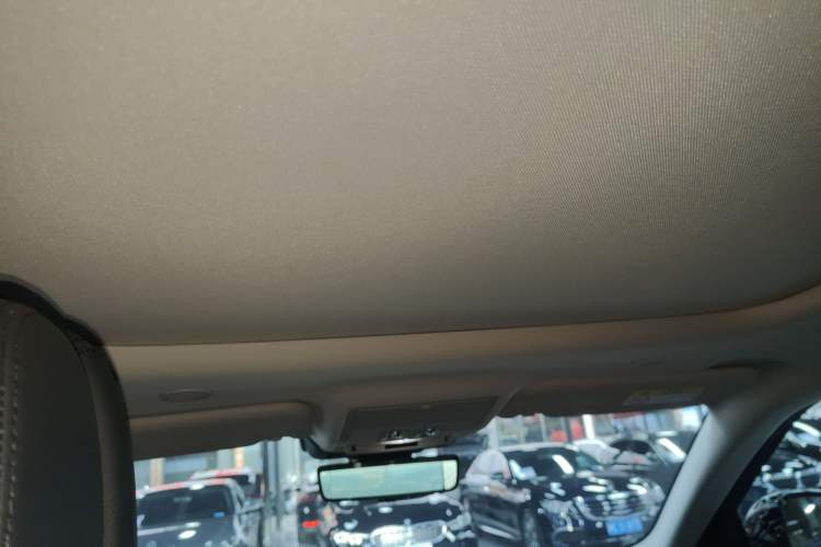 Used Land Rover Range Rover Evoque 2024 Aurora L 249 PS Prestige Light-Chasing Edition
