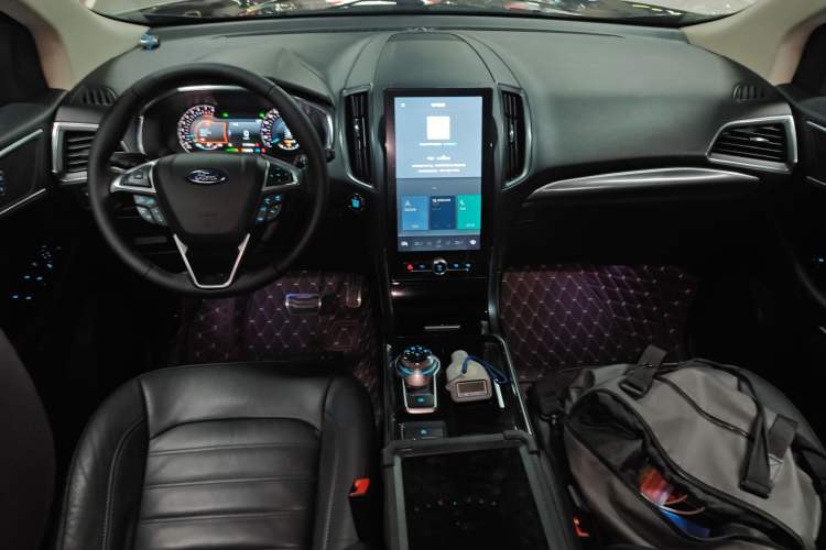 Used Ford Edge 2020 EcoBoost 245 Two-Wheel Drive Titanium 7-Seater
