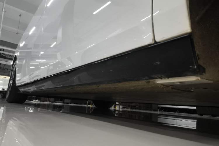 Used Li Auto MEGA 2024 Ultra Model
