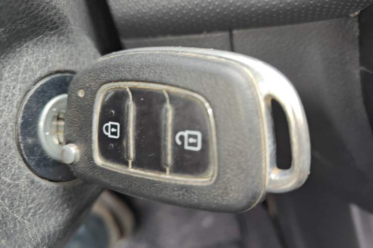 Used Hyundai Verna 2017 1.4L Automatic YueXiang Edition China V-standard