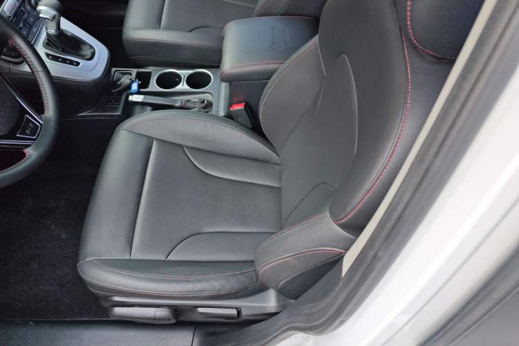 Used Haval M6 2019 1.5T DCT Two-Wheel Drive Elite Version China VI Standard