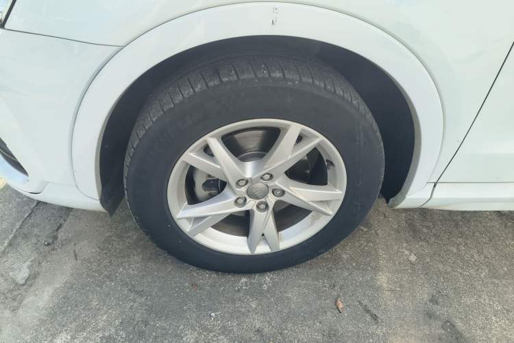 Used Audi Q3 2017 30 TFSI Fashion Model
