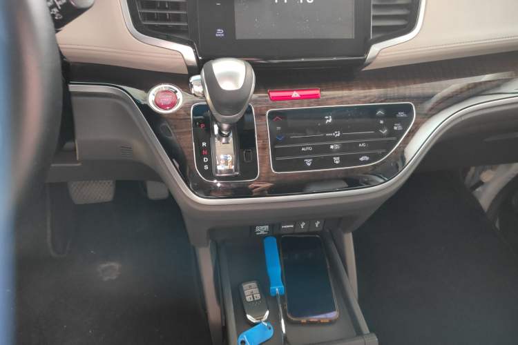 Used Honda Odyssey 2015 2.4L Smart Edition