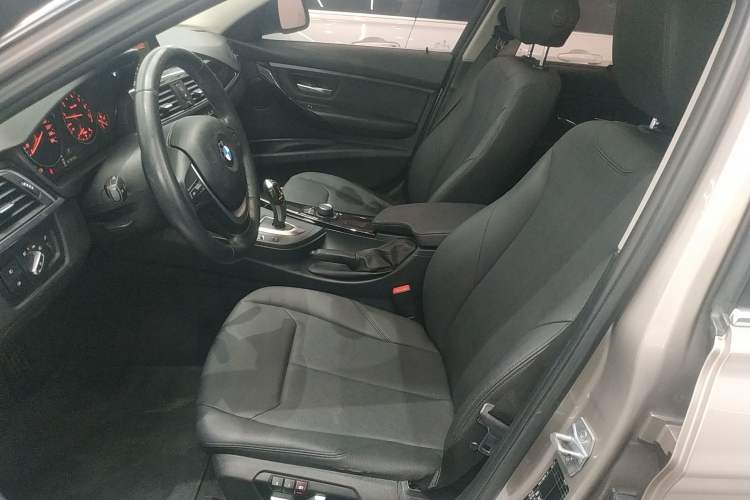 Used BMW 3 Series 2017 320Li Fashion Model
