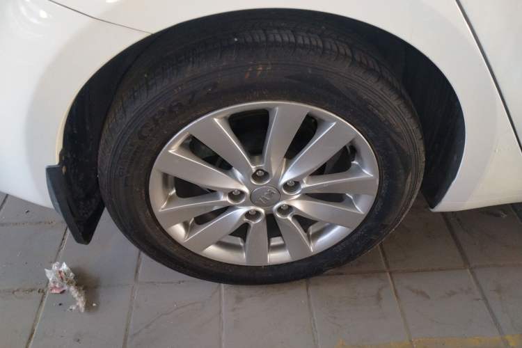 Used Kia K3 2015 1.6L Manual GLS