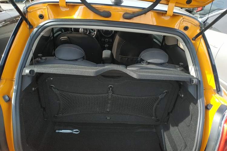 Used  MINI 2014 1.2T ONE
