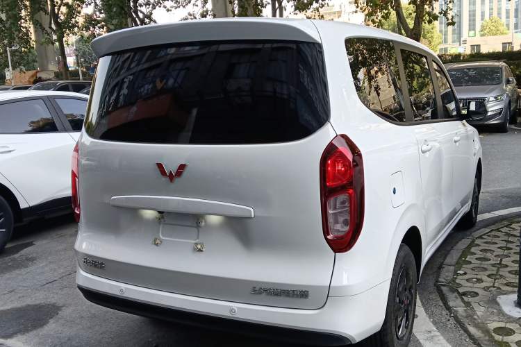 Used Wuling Hongguang New Energy 2025 Extended-Range Hybrid 50KM Comfort Version