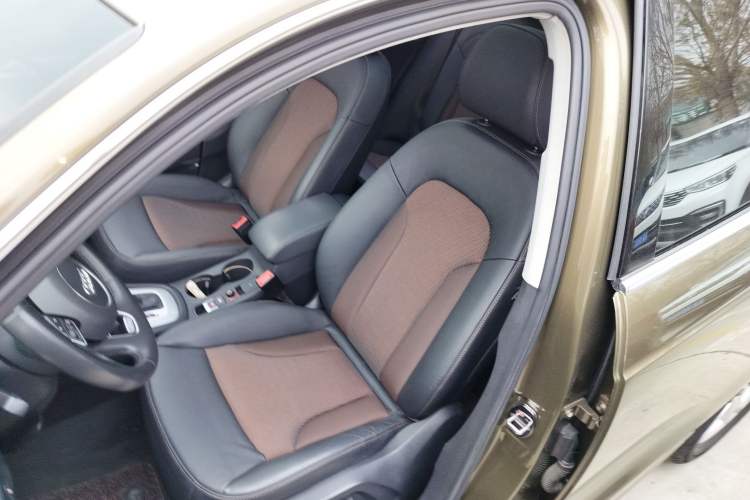 Used Audi Q3 2018 30th Anniversary Edition 35 TFSI Fashion Model
