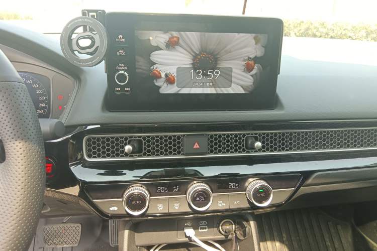 Used Honda Civic 2022 240TURBO CVT Dynamic Edition
