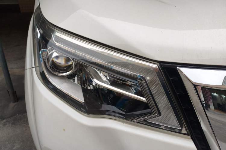 Used Nissan Terra 2020 2.5L XV 4WD Automatic Four-Wheel Drive Flagship Edition