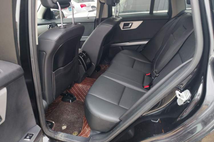 Used Mercedes-Benz GLK-Class 2013 GLK 300 4MATIC Dynamic Sunroof Model