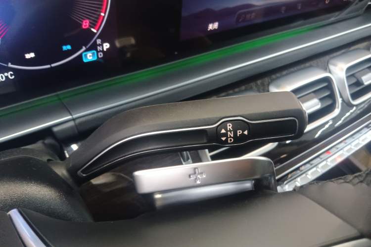 Used Mercedes-Benz GLE 2025 GLE 350 4MATIC Stylish Model
