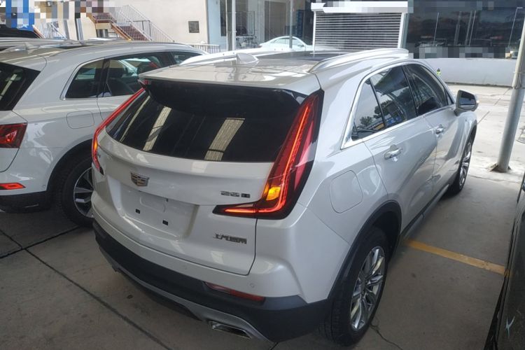 Used Cadillac XT4 2018 28T Two-Wheel-Drive Luxury Model