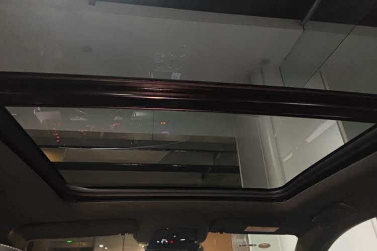 Used Cadillac XT5 2025 2.0T Luxury Version