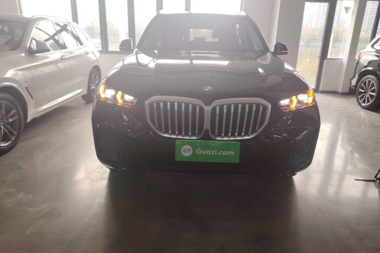 Used BMW X5 2023 xDrive 30Li Luxury M Sport Night Edition Package
