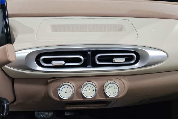 Used Wuling Hongguang MINIEV 2025 Four-Door Version Advanced Edition