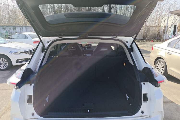 Used NETA U 2022 Zhi 400 Lithium Iron Phosphate
