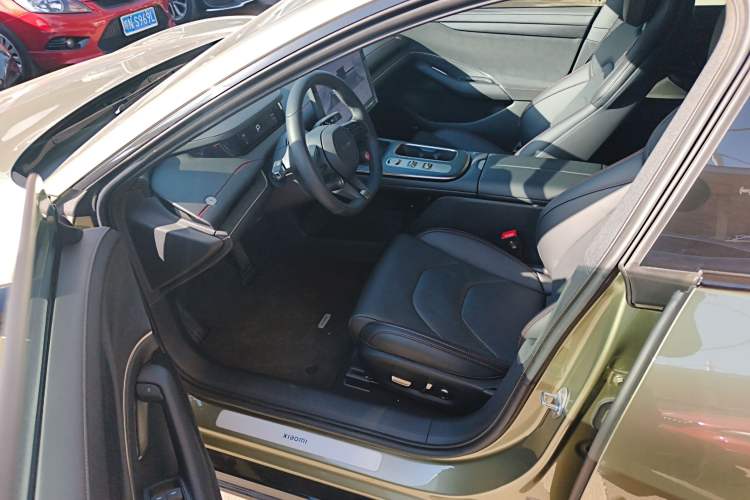 Used  SU7 2024 Rear-Drive Long-Range Intelligent Driving Version
