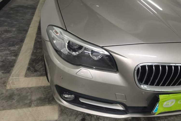 Used BMW 5 Series 2017 525Li Leading Model
