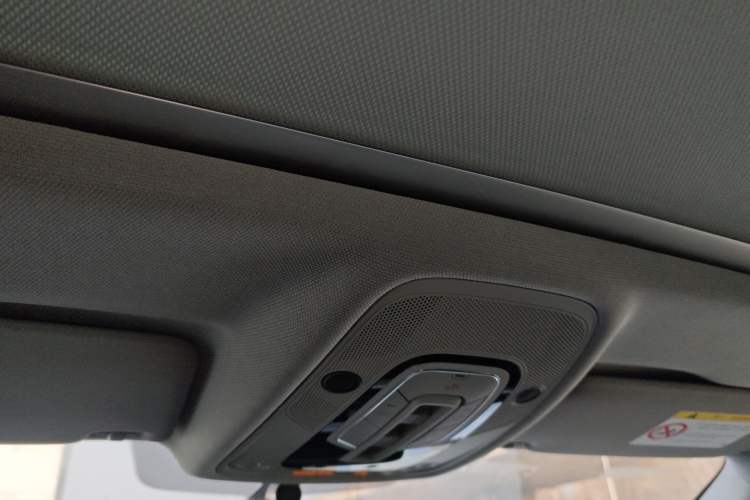 Used Audi A4L 2020 40 TFSI Fashionable and Elegant Model
